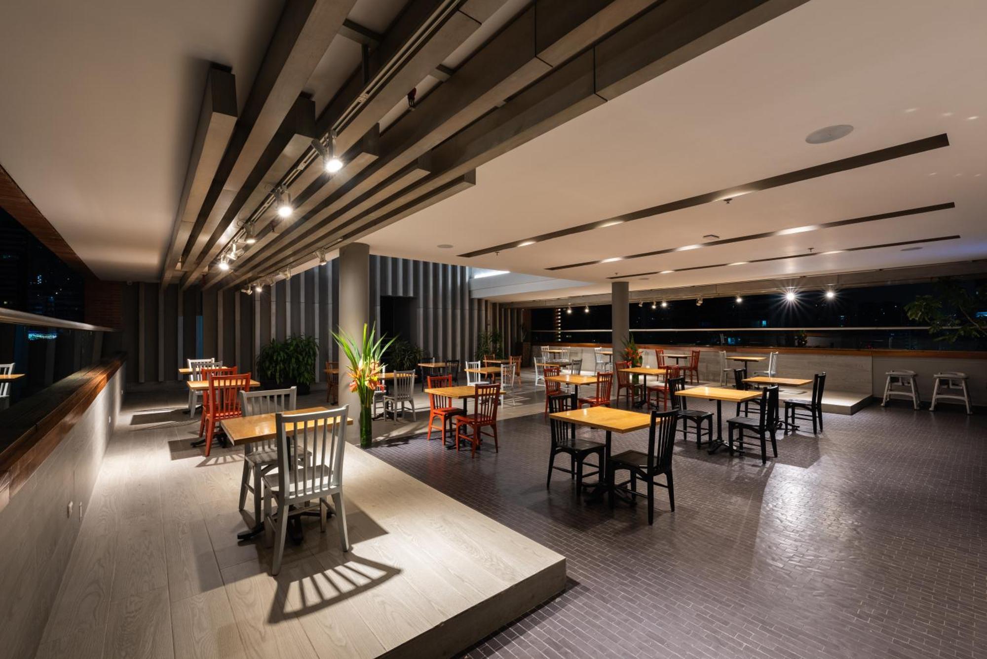 Hotel Holiday Inn Express & Suites Medellin By Ihg Exterior foto