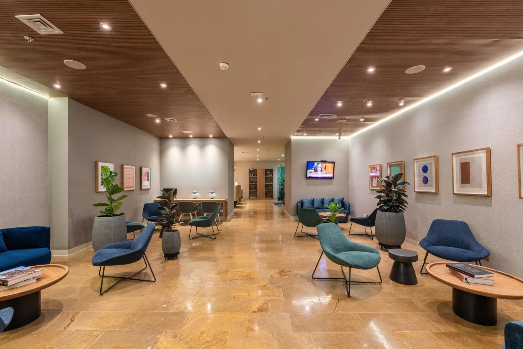 Hotel Holiday Inn Express & Suites Medellin By Ihg Exterior foto