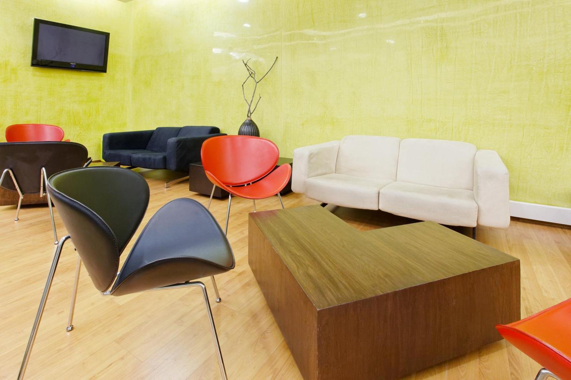 Hotel Holiday Inn Express & Suites Medellin By Ihg Exterior foto